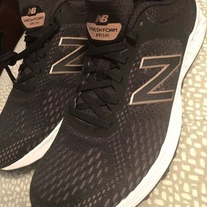 New balance sneakers kids